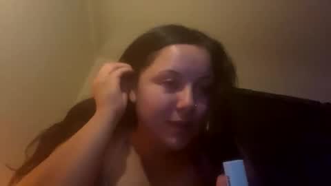 Snapshot of xocrybaby chatting on 10.15.25 xocrybaby online show from 10.15.25