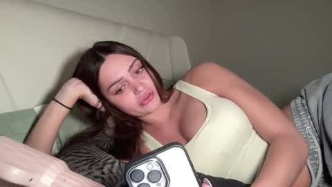 Snapshot of xoharperr chatting on 11.11.25 Harper online show from 11.11.25