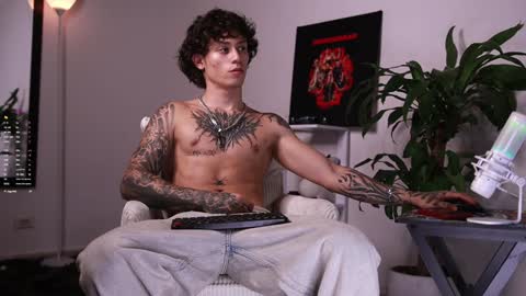   online show from 02.01.25