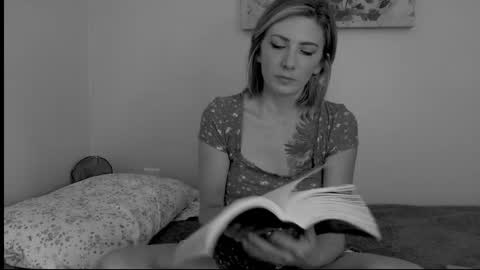 xpbunni online show from 09.09.25