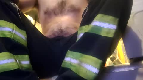 Snapshot of xploringus1 chatting on 10.22.25 Xploringus online show from 10.22.25