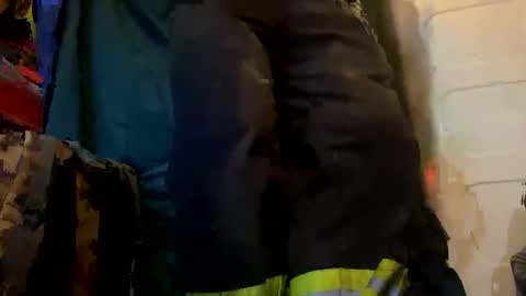 Snapshot of xploringus1 chatting on 10.28.25 Xploringus online show from 10.28.25