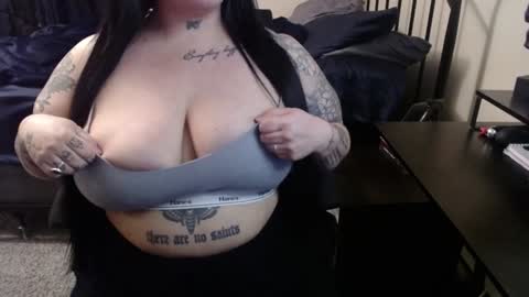 Snapshot of xrileyschembri chatting on 12.24.24 xorileyschembri online show from 12.24.24