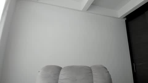 Snapshot of xspecialroomx chatting on 09.13.25 Hellen Sofia instagram hellen5546 online show from 09.13.25