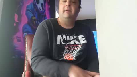 Snapshot of xstrokenchillx chatting on 12.02.24 Wayne online show from 12.02.24