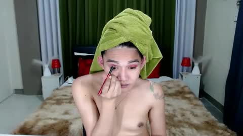 Snapshot of xtspetitehugecock chatting on 04.02.26 xtspetitehugecock online show from 04.02.26