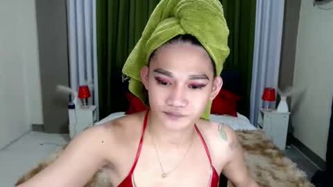 Snapshot of xtspetitehugecock chatting on 04.04.26 xtspetitehugecock online show from 04.04.26