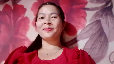 Snapshot of xuxulove00 chatting on 10.16.25 xuxulove00 online show from 10.16.25