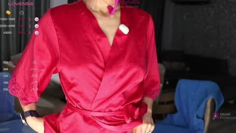 FrancyStepmom and YStepson    INTERESTED IN A GIRL-GIRL COLLABORATION  TEXT ME HERE  or INSTAGRAM online show from 01.12.25