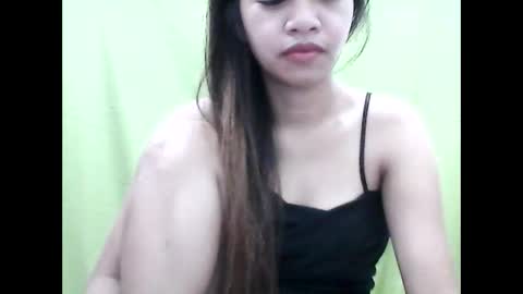 Mariel online show from 10.10.25