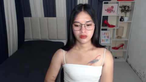 CHLOES ROOM online show from 09.11.25