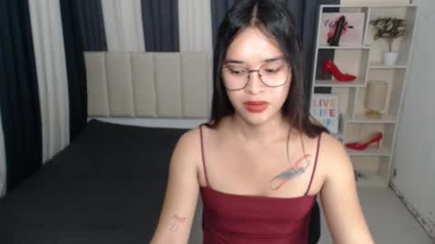 CHLOES ROOM online show from 10.09.25