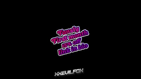 Snapshot of xxevilfox chatting on 12.27.24 Fox online show from 12.27.24