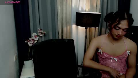 Snapshot of xxgoddessofsatisfactionxx chatting on 02.25.25 Sophie online show from 02.25.25