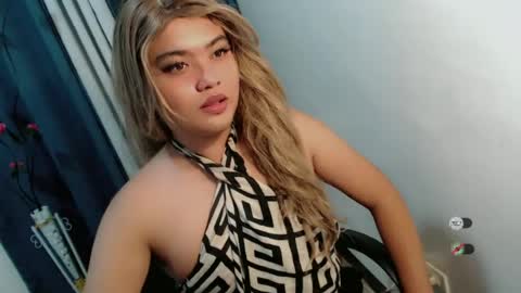 Snapshot of xxhotloyd_cummerx chatting on 06.13.26 Loyd online show from 06.13.26
