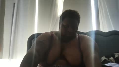 Snapshot of xxmoniquestarrxx chatting on 04.16.26 Thee Baddest BBW online show from 04.16.26