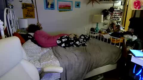 Strawberry Jane online show from 10.28.25