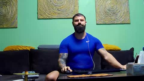 Xtream Leonard online show from 11.19.25