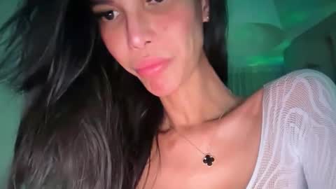 Mia and shawn online show from 04.19.26