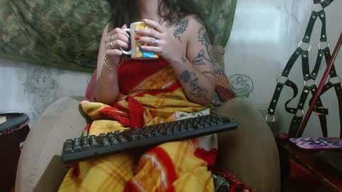   LILI  online show from 12.17.24