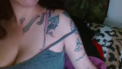   LILI  online show from 01.17.25