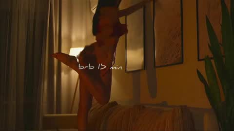 Molly online show from 04.02.26