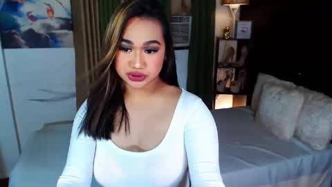 Snapshot of xxxgiganticoliviacummerxxx chatting on 01.09.25 OLIVIA online show from 01.09.25