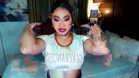 Snapshot of xxxgiganticoliviacummerxxx chatting on 01.12.25 OLIVIA online show from 01.12.25