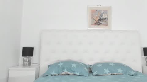 Elvira online show from 02.21.25