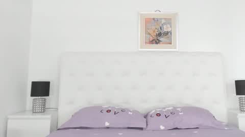 Elvira online show from 03.08.25