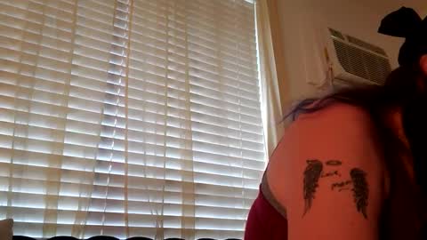 XXXQueenMandyDickenz online show from 01.04.25