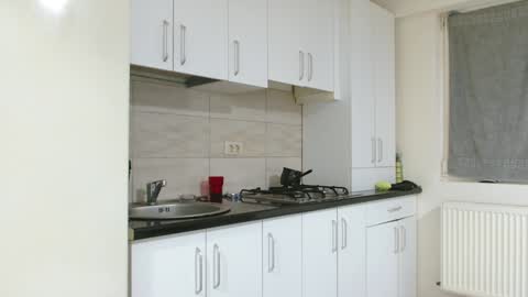 Snapshot of xxxsexroom chatting on 12.18.24 Janne online show from 12.18.24