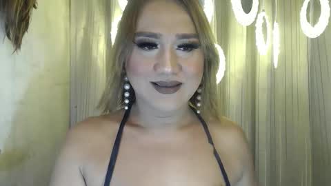 Snapshot of xxxsucksassygirl4u chatting on 04.24.26 xxxsucksassygirl4u online show from 04.24.26