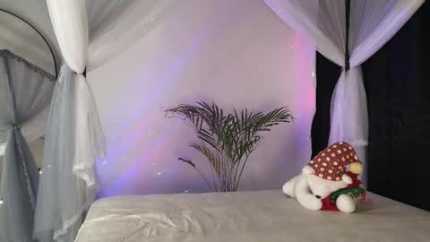 July and Fer online show from 12.15.25