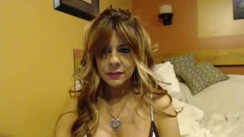 Check out my photo sets below  xo online show from 04.20.26