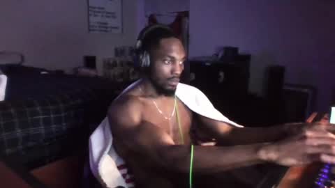 y_sticky online show from 03.09.25