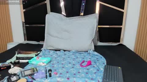 Snapshot of yahaira__ chatting on 02.06.26 Yahaira online show from 02.06.26