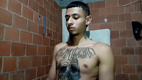 Snapshot of yajz chatting on 09.25.25 Yajz online show from 09.25.25