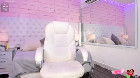 Yakeline online show from 01.17.25