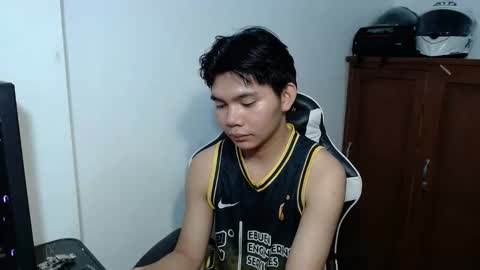 Snapshot of yamati21 chatting on 11.18.25 Eian online show from 11.18.25