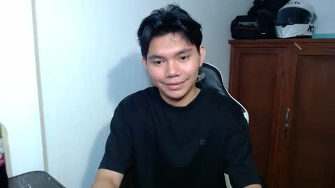 Snapshot of yamati21 chatting on 12.02.25 Eian online show from 12.02.25