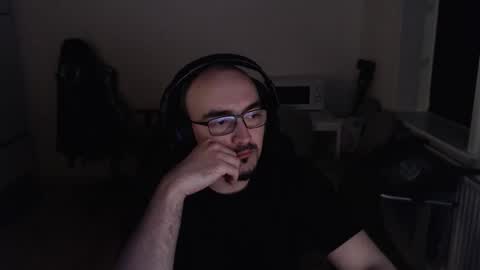 YamilLamal online show from 10.25.25