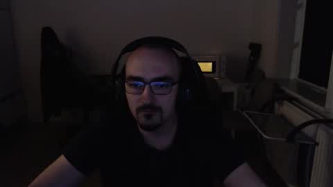 YamilLamal online show from 10.27.25