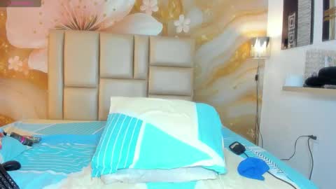 Naomi online show from 12.18.25