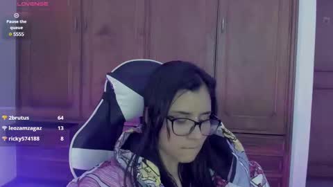 yan_nyan online show from 12.12.24