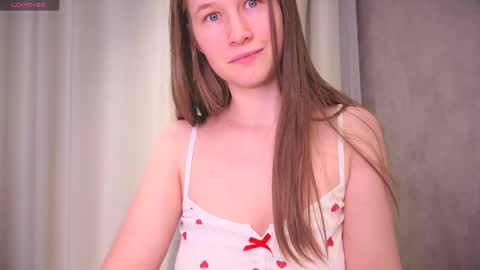 Yana  online show from 10.11.25