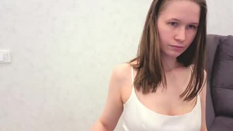 Snapshot of yana_squrel_22 chatting on 05.30.26 Yana online show from 05.30.26