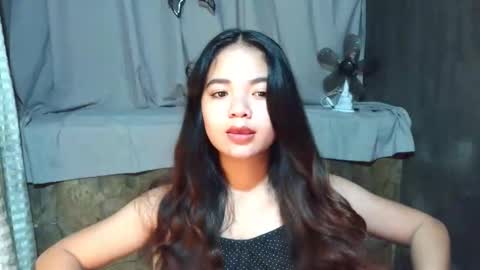 Snapshot of yana_summerr chatting on 03.24.26 YANA online show from 03.24.26