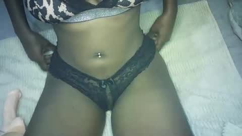 Snapshot of yanalove639843 chatting on 04.19.26 yanalove online show from 04.19.26