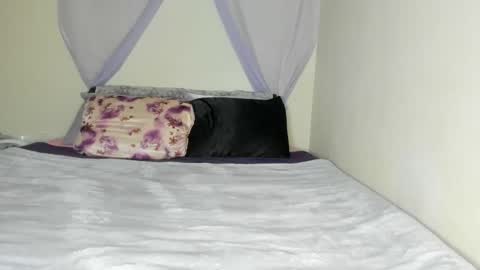 Yasmina online show from 10.14.25